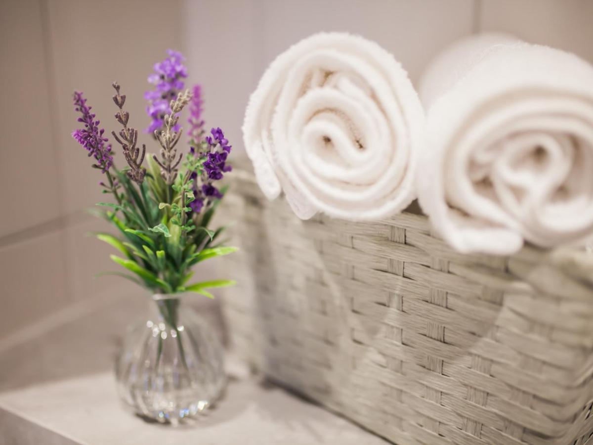 Henge House, Sarsen Apartment Bath Bagian luar foto