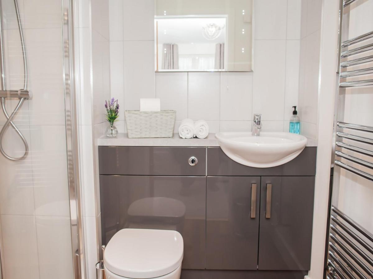 Henge House, Sarsen Apartment Bath Bagian luar foto